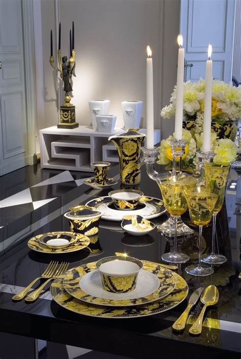 tavolo in stile versace|versace italian tableware label.